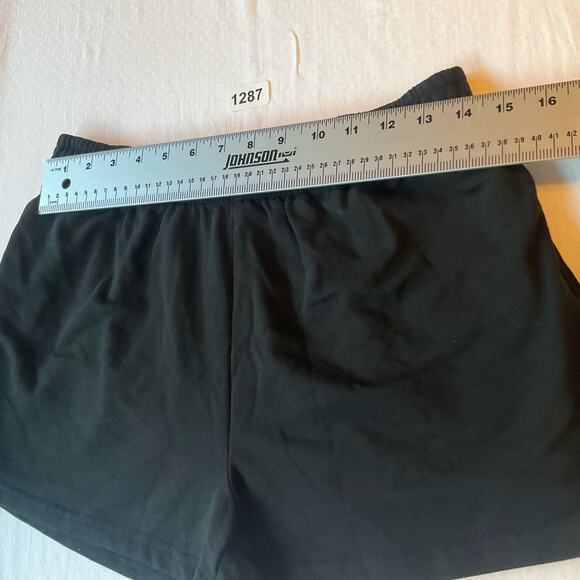 Women’s Casual Workout Short Shorts size L, Solid Black - Picture 7 of 9